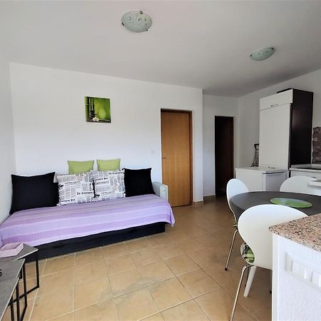 Apartman Kristina Vrbnik Kültér fotó